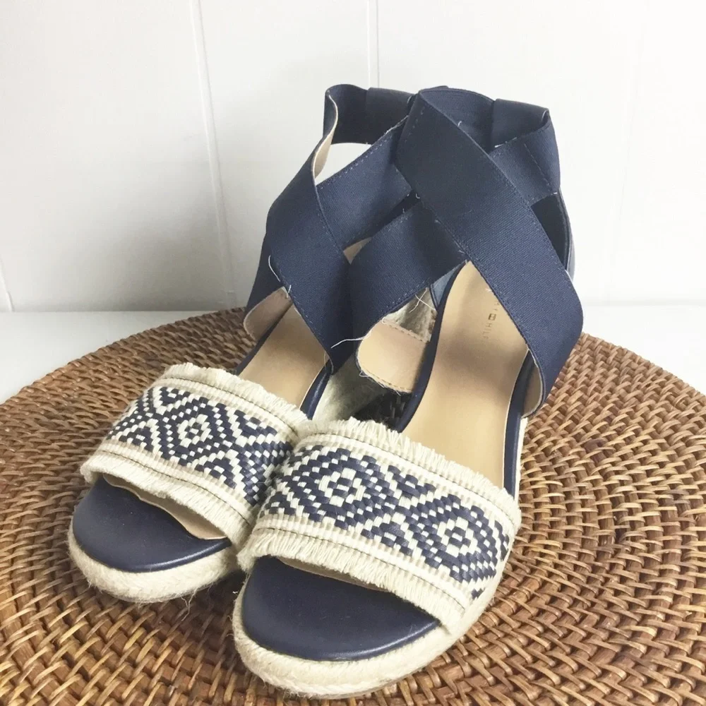 Tommy Hilfiger Wedge Sandals Size 7.5 Blue & Tan Shoes